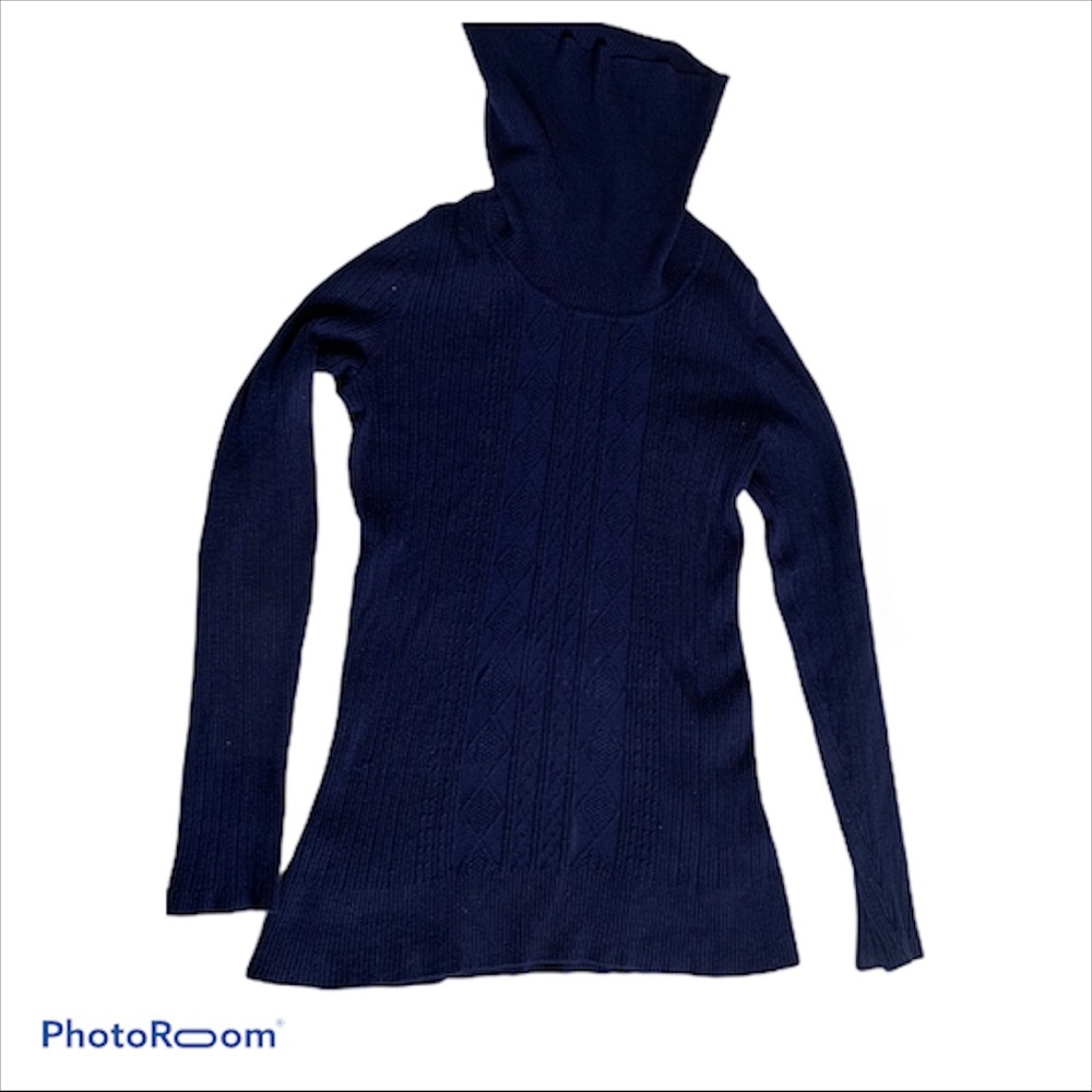 Carolyn Taylor Size M Turtle/ Cowl Neck Sweater